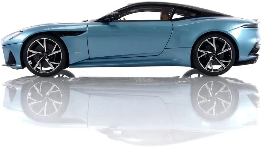 1/18 Aston Martin DBS Superleggera (Light Blue Pearl / Carbon Black Roof)